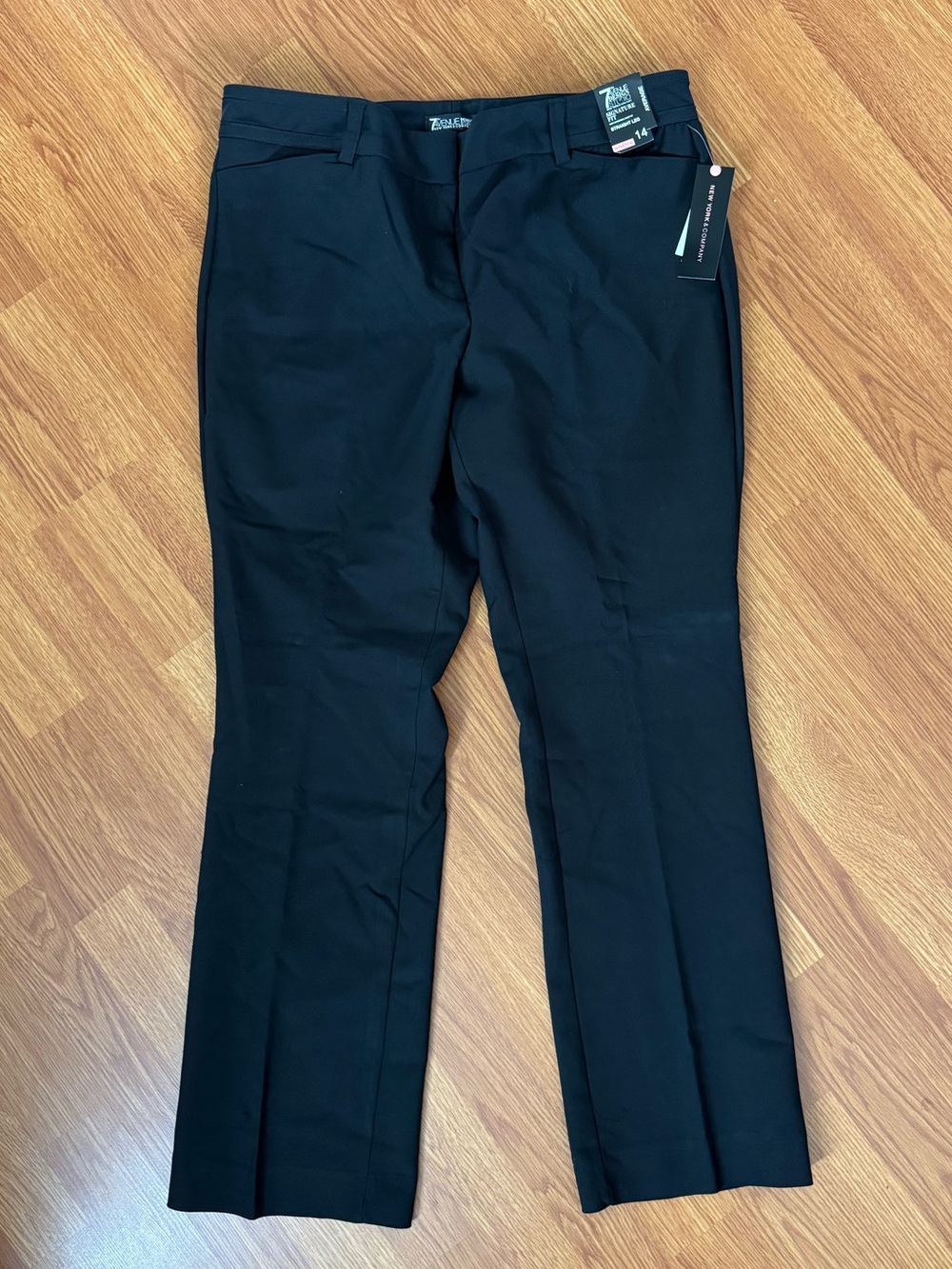 ZeroXposur Women's Black Classic Straight-Leg Trousers